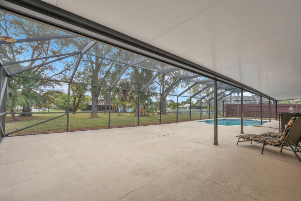 3060 SE Darien Road, Port Saint Lucie, FL 34952 Photo