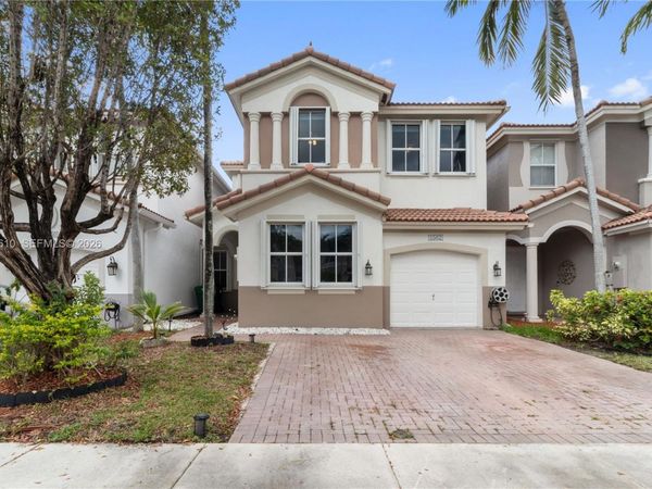 8562 NW 108th Ave, Unit 8562, Doral, FL 33178