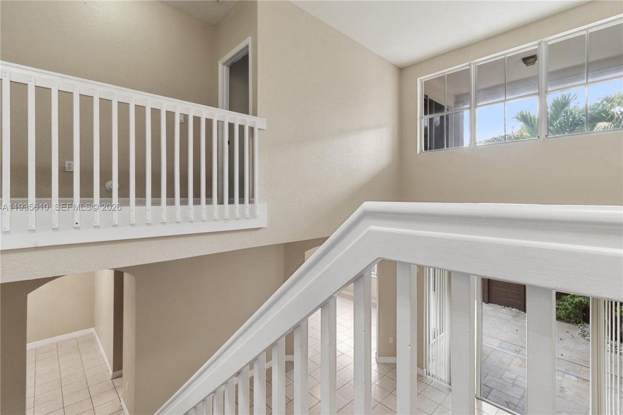 8562 NW 108th Ave, Unit 8562, Doral, FL 33178 Photo