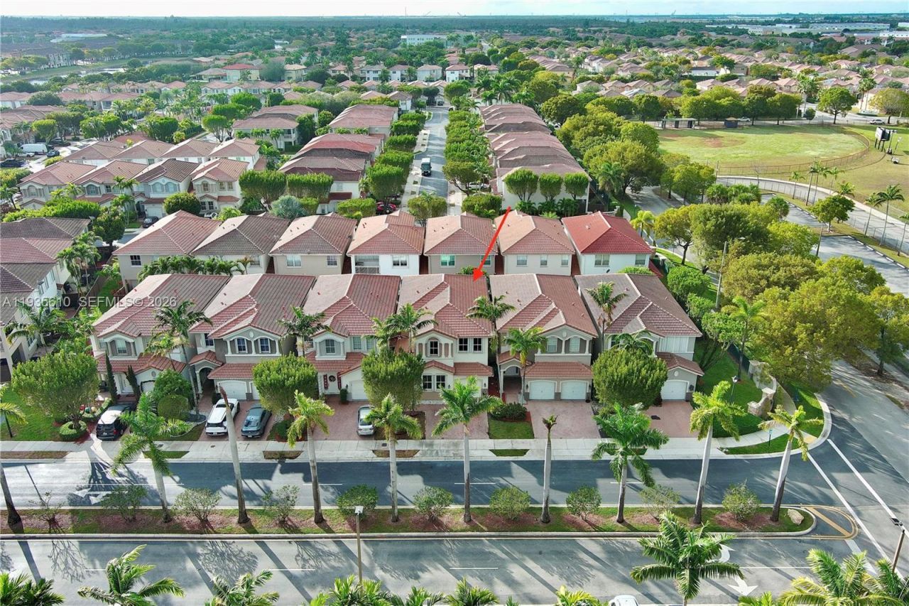 8562 NW 108th Ave, Unit 8562, Doral, FL 33178 Photo