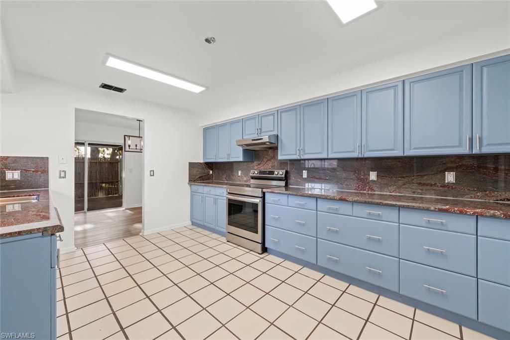 5840 Crabwood Ct, Fort Myers, FL 33919 Photo