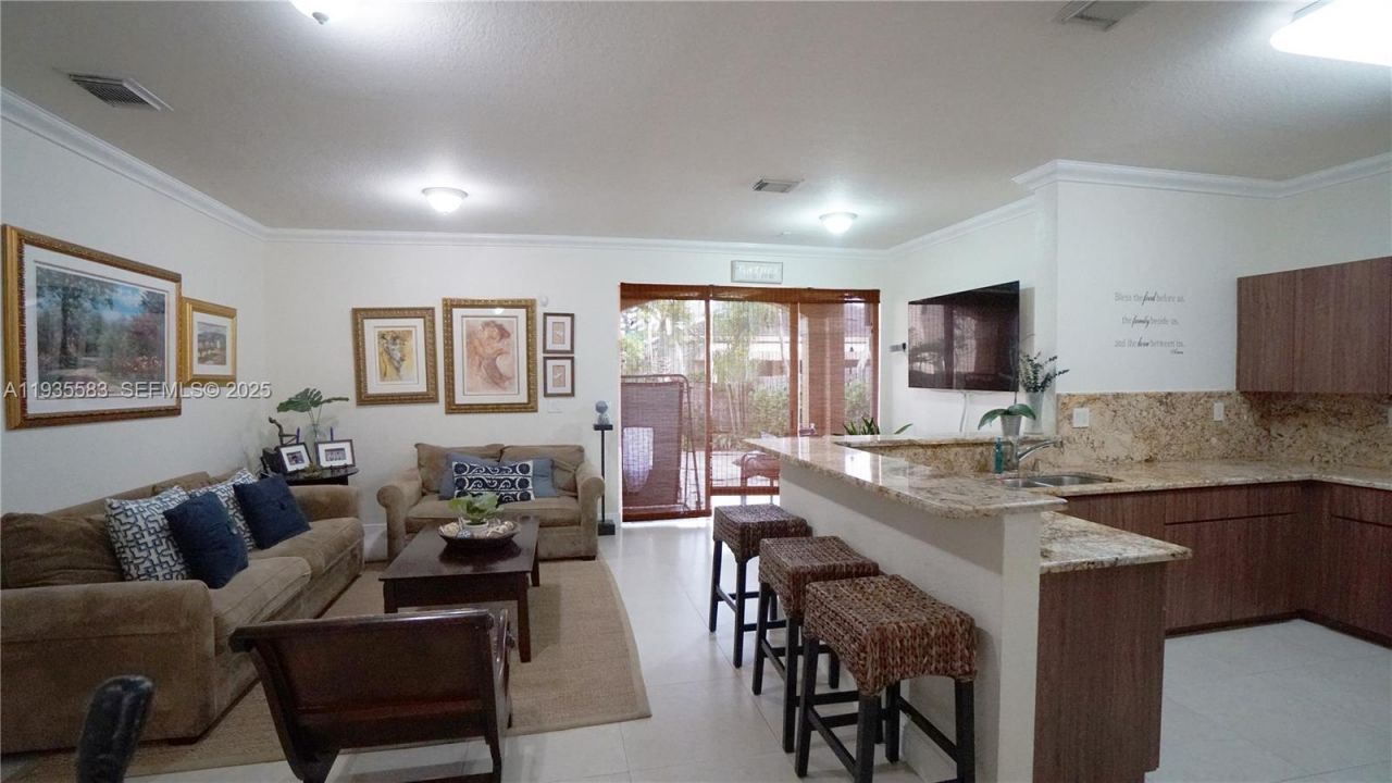 928 SW 154th Path, Unit 928, Miami, FL 33194 Photo
