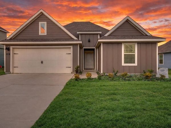 812 Primrose Lane, Pilot Point, TX 76258