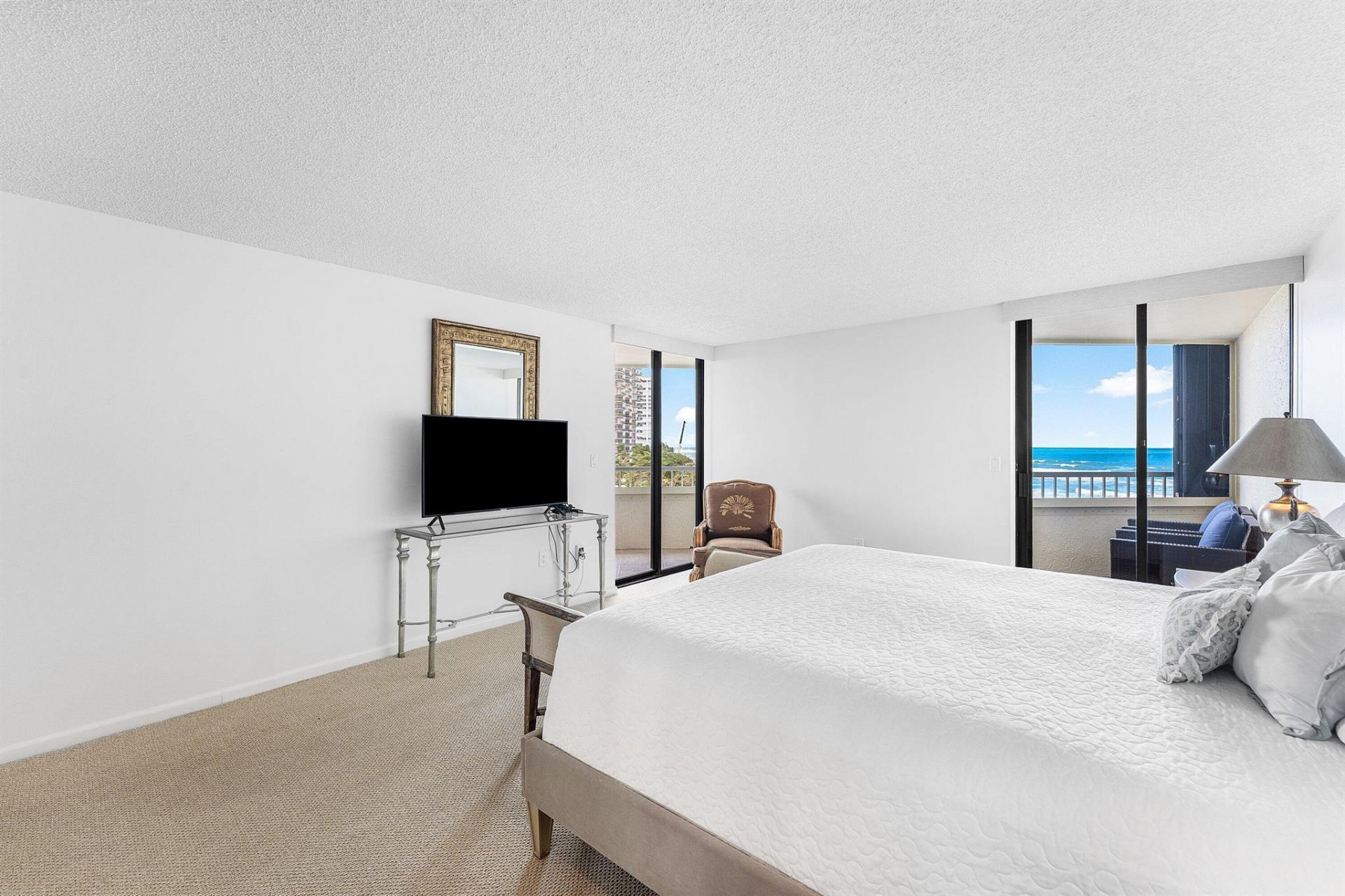 5070 N Ocean Drive, Unit 3b, Singer Island, FL 33404 Photo