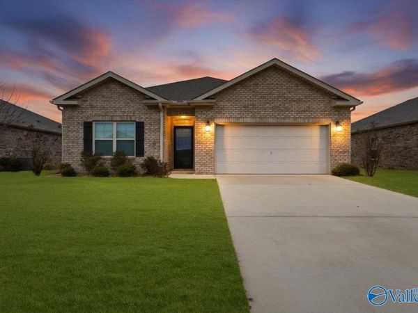 16205 Glenncrest Lane, Harvest, AL 35749