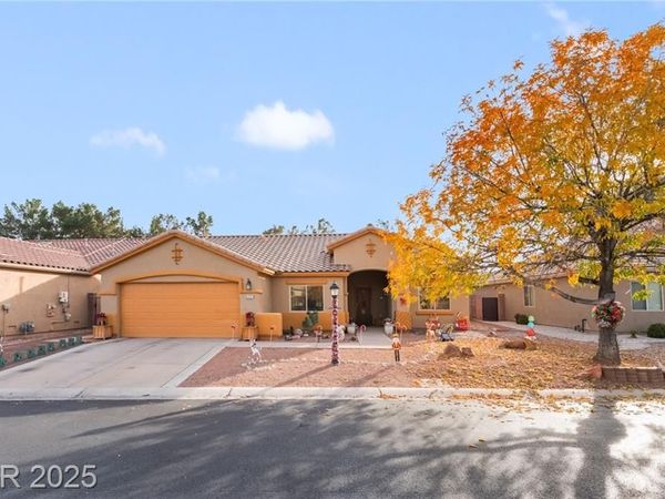 5721 Little Lake Avenue, Las Vegas, NV 89122