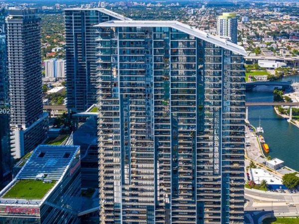 68 SE 6th St, Unit 2904, Miami, FL 33131