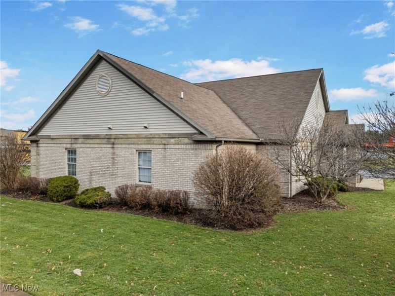 91 5th Street SE, Barberton, OH 44203 Photo 2