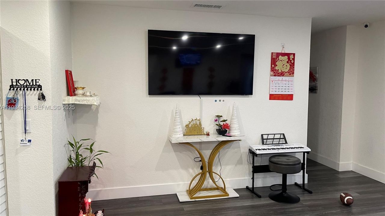 761 NW 183rd Dr, Miami Gardens, FL 33169 Photo