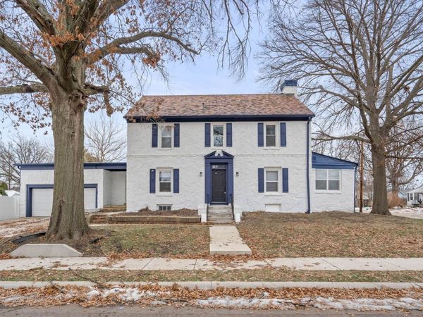 412 W 9th Street, Sterling, IL 61081