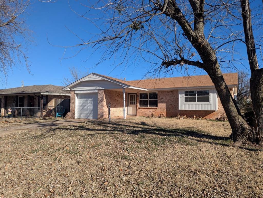 516 S Brookview Lane, Mustang, OK 73064 Main Photo