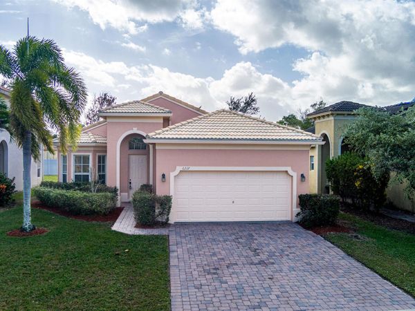 6217 Spring Lake Terrace, Fort Pierce, FL 34951