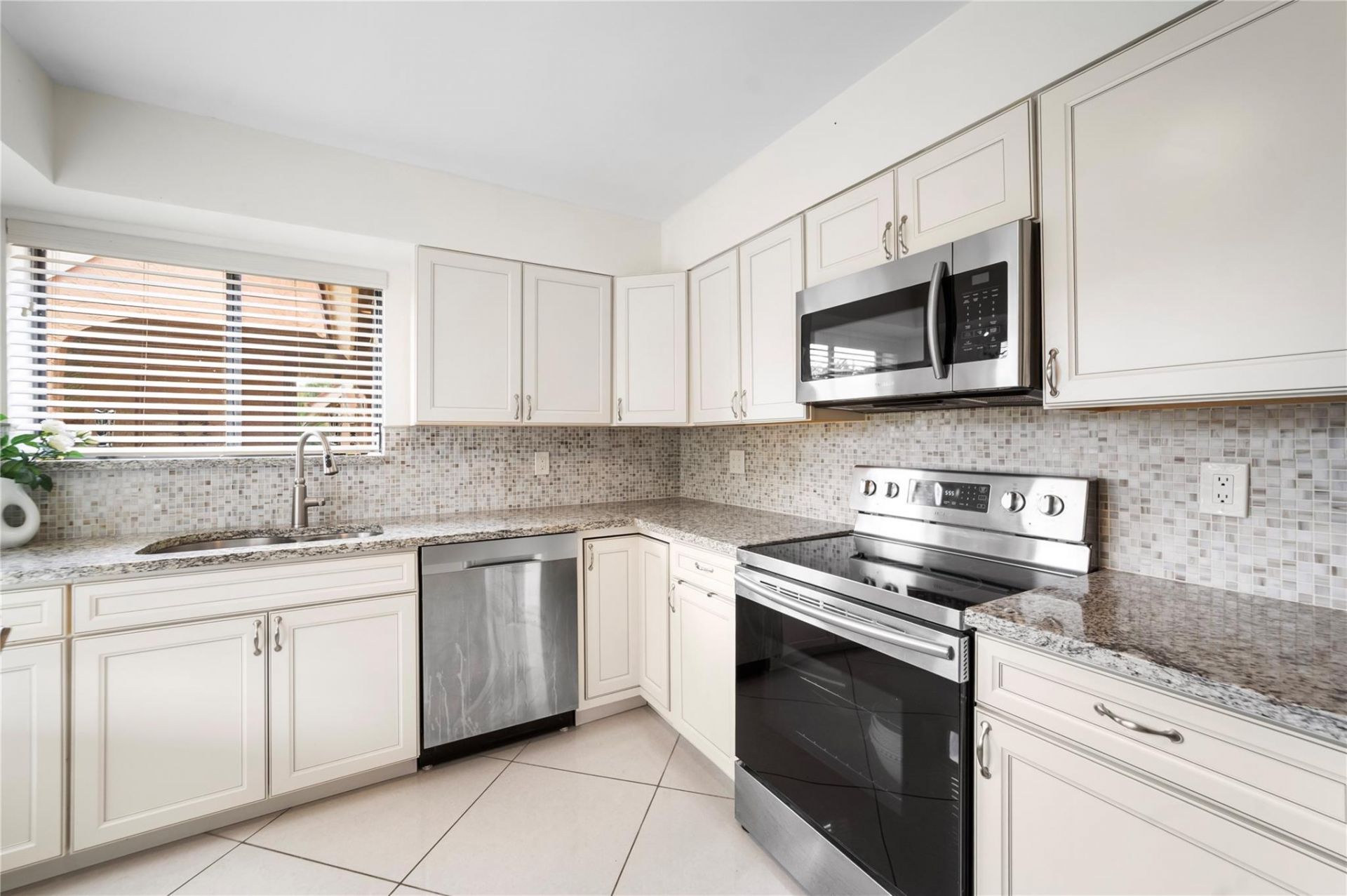 11205 Green Lake 204 Drive, Unit 204, Boynton Beach, FL 33437 Photo