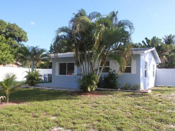 2630 NE 8th Avenue, Pompano Beach, FL 33064