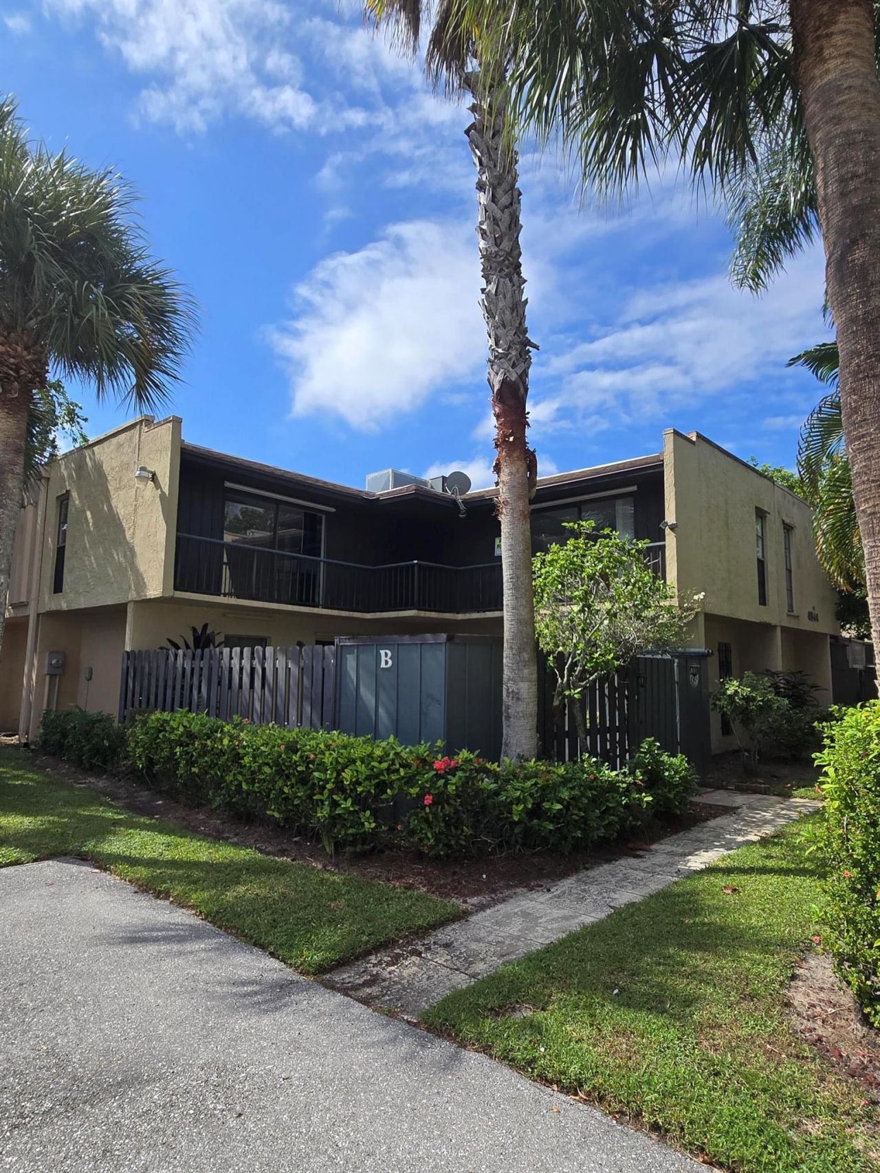 4844 Alder Drive, Unit B, West Palm Beach, FL 33417 Photo
