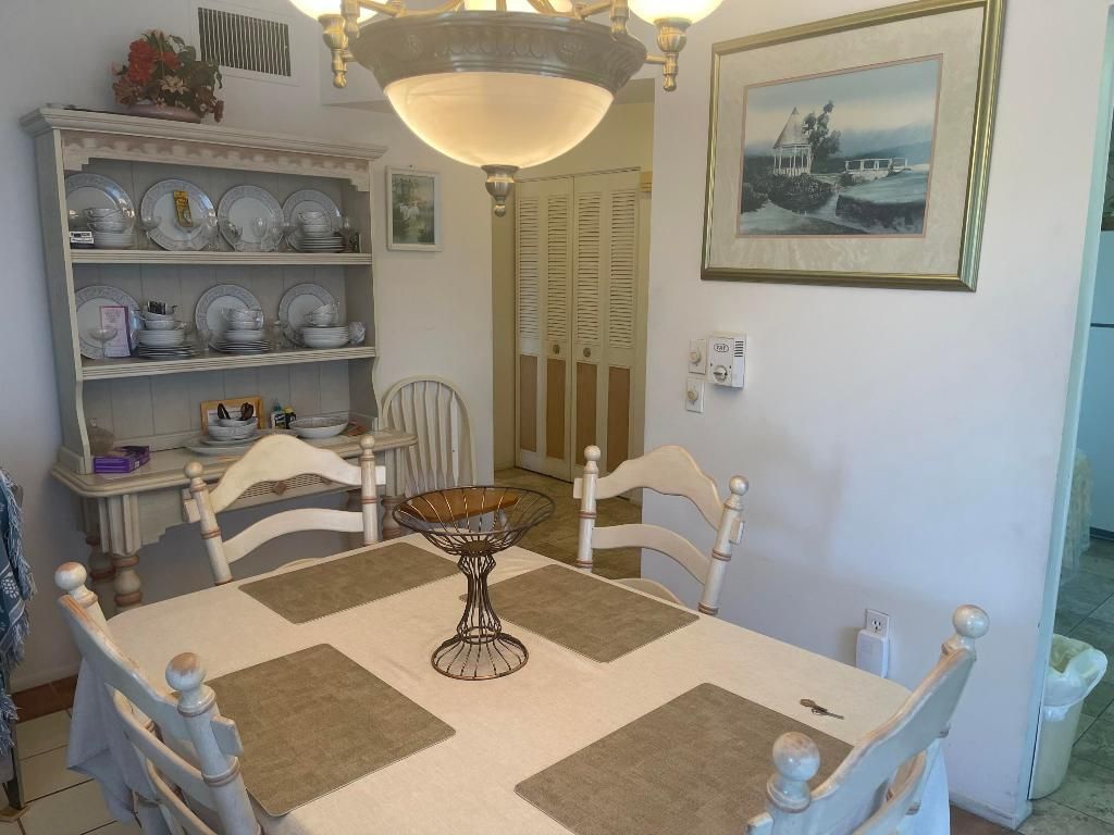 4 N Greenway, Unit 201, Royal Palm Beach, FL 33411 Photo