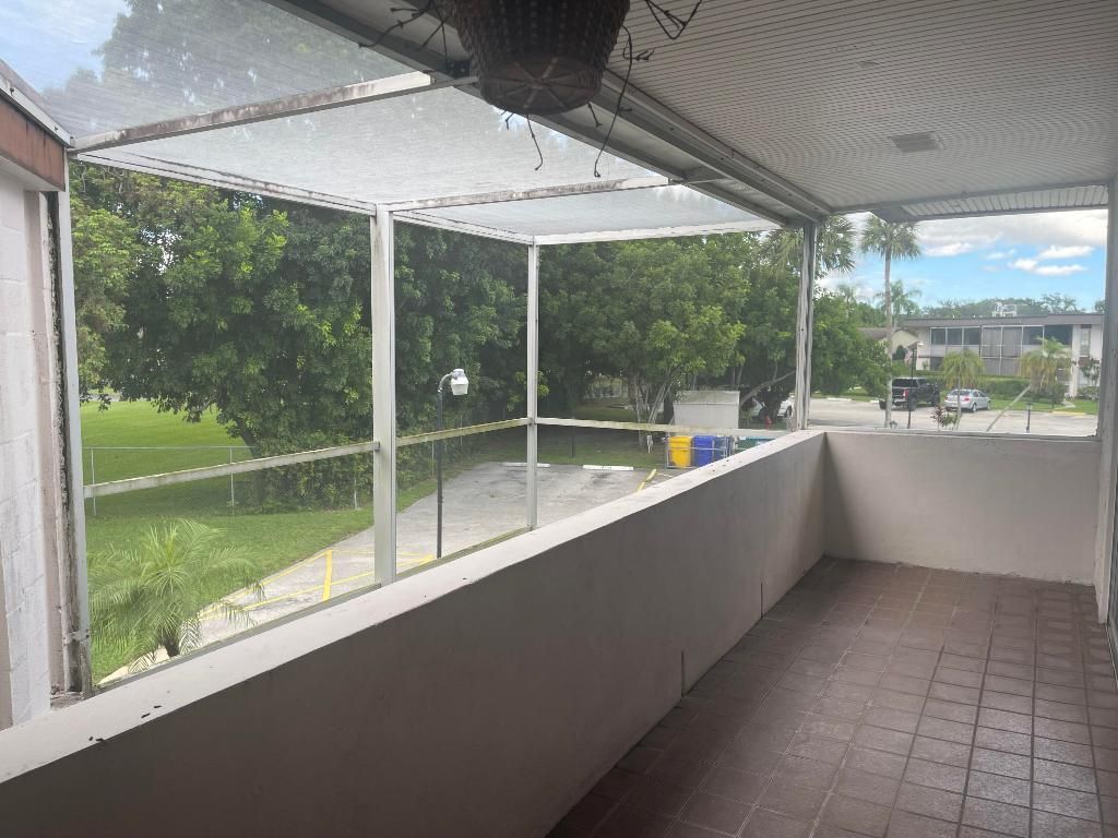 4 N Greenway, Unit 201, Royal Palm Beach, FL 33411 Photo