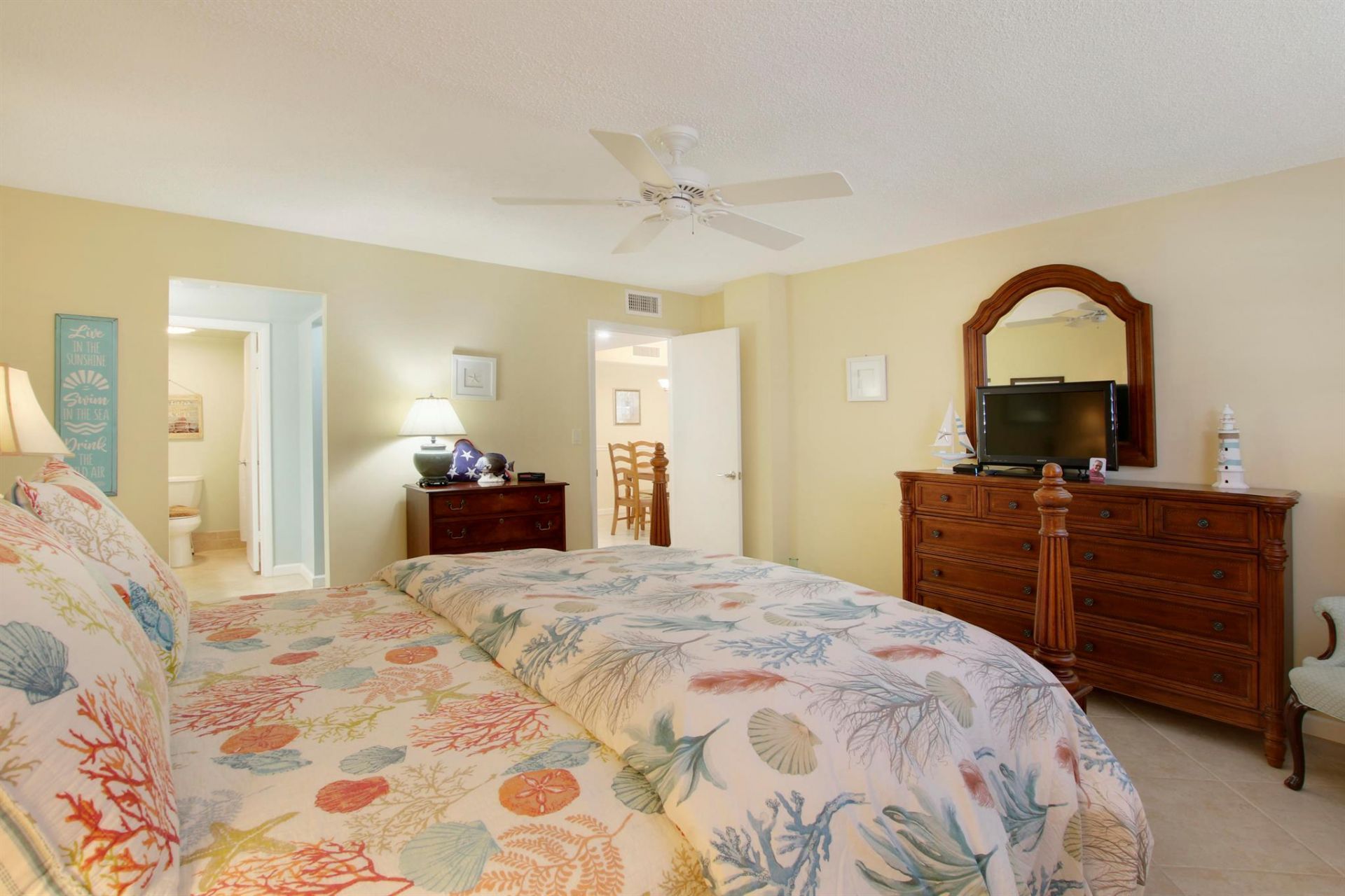 630 Ocean Drive, Unit 102, Juno Beach, FL 33408 Photo