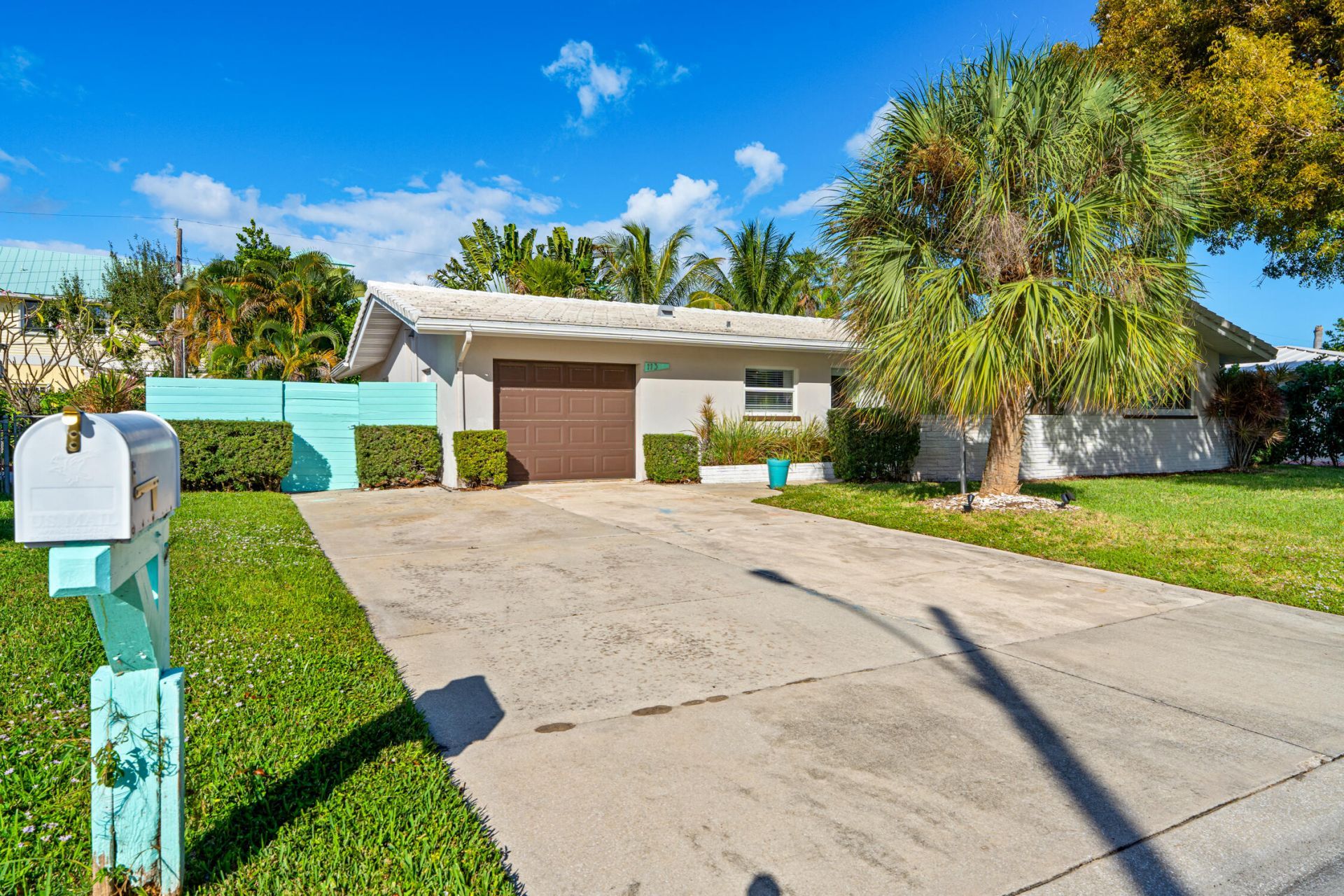 113 Park Lane E, Hypoluxo, FL 33462 Photo