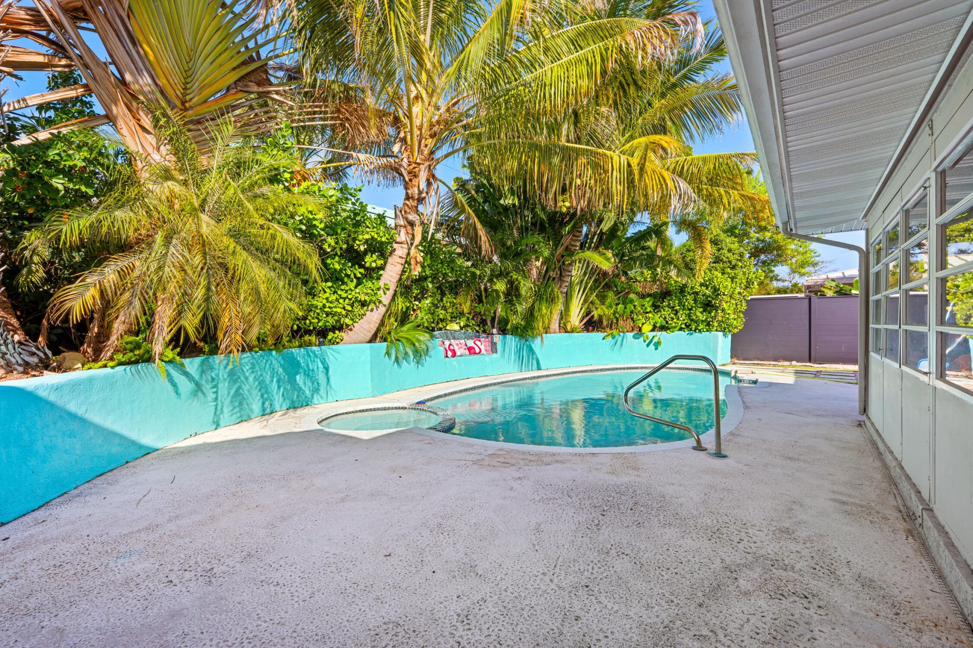 113 Park Lane E, Hypoluxo, FL 33462 Photo