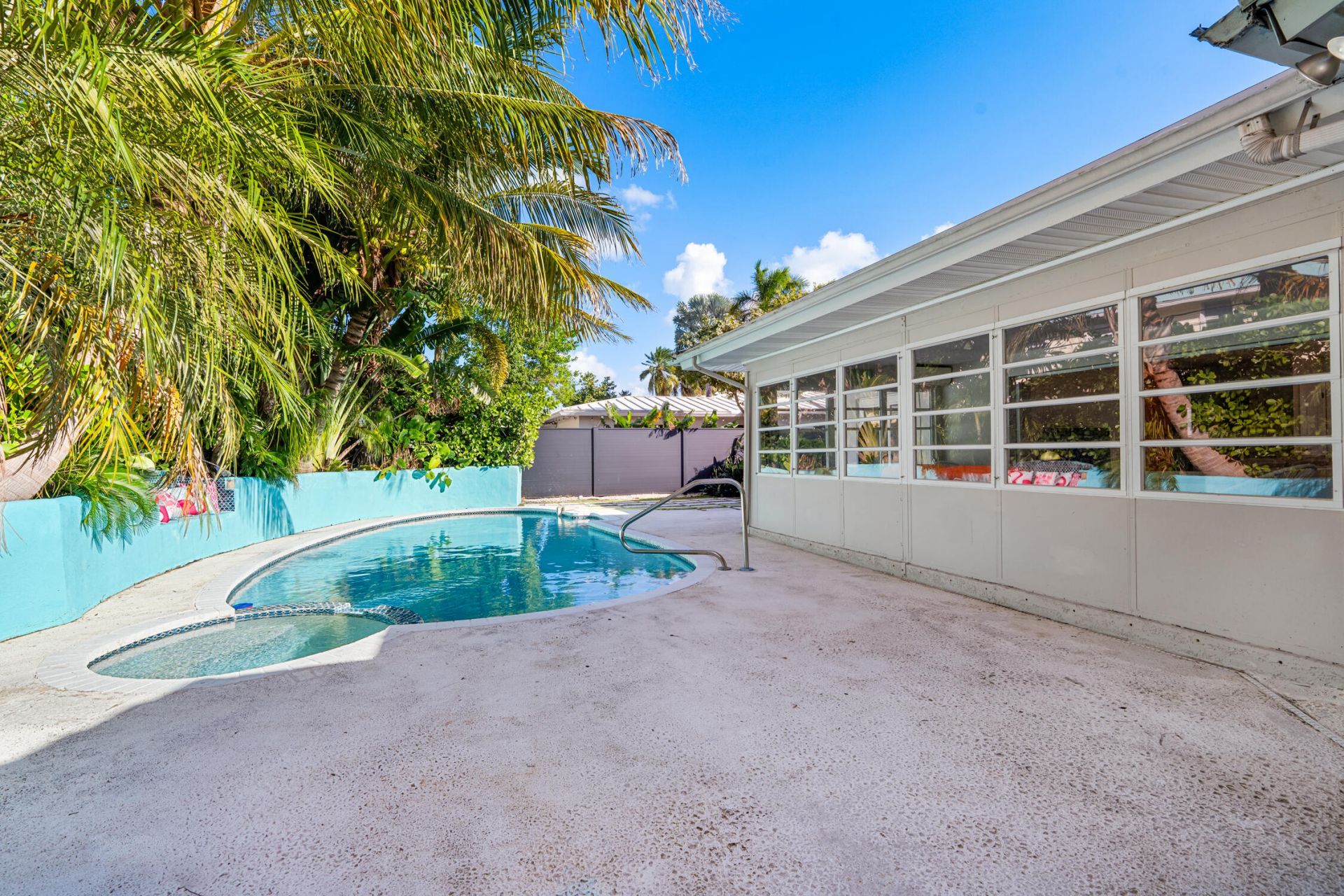 113 Park Lane E, Hypoluxo, FL 33462 Photo