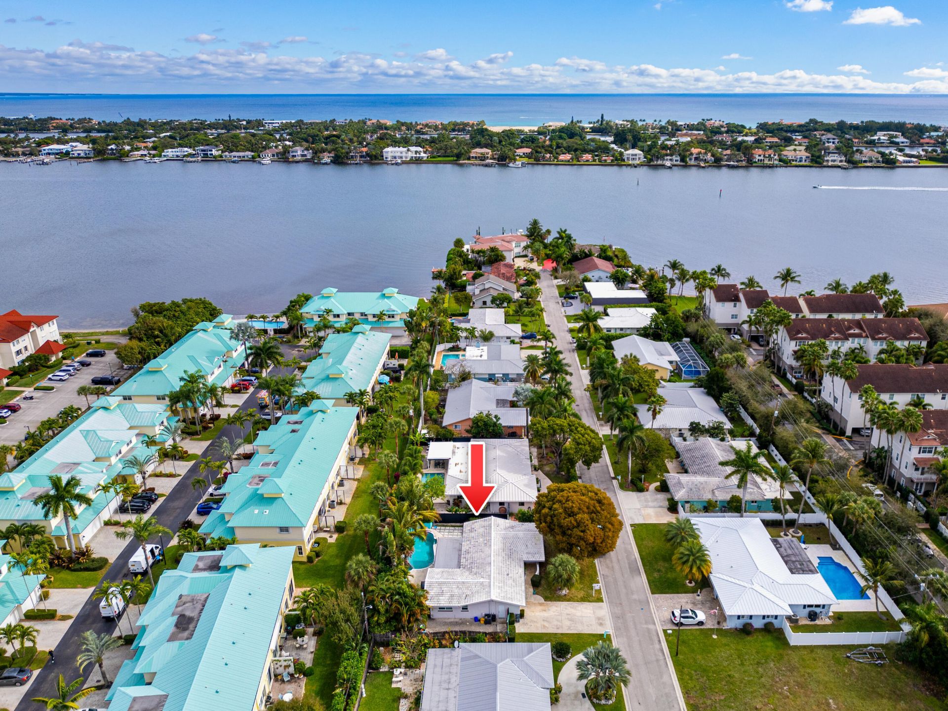 113 Park Lane E, Hypoluxo, FL 33462 Photo