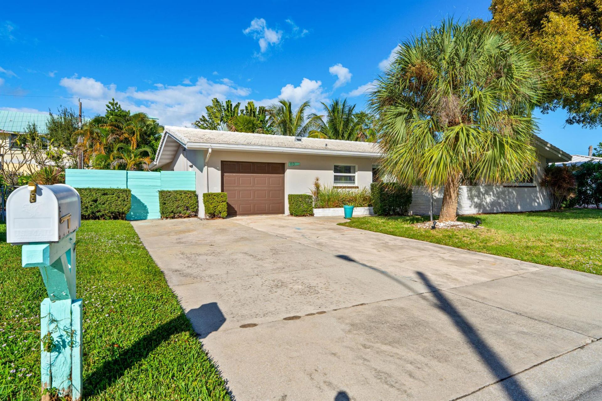 113 Park Lane E, Hypoluxo, FL 33462 Photo