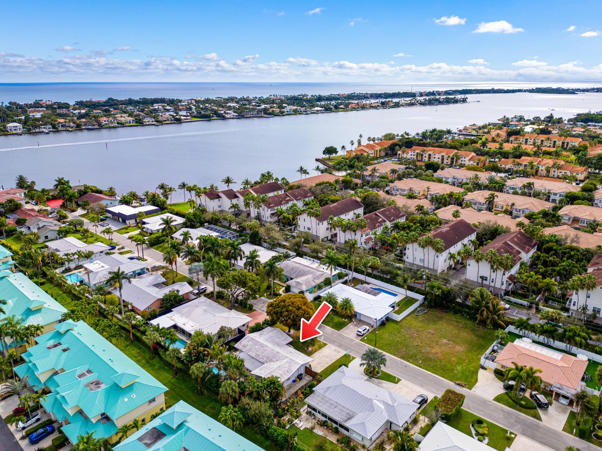 113 Park Lane E, Hypoluxo, FL 33462 Photo