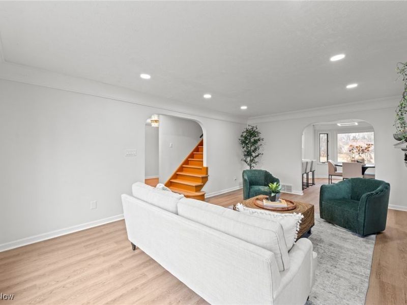 5266 Wilson Mills Road, Cleveland, OH 44143 Photo 6