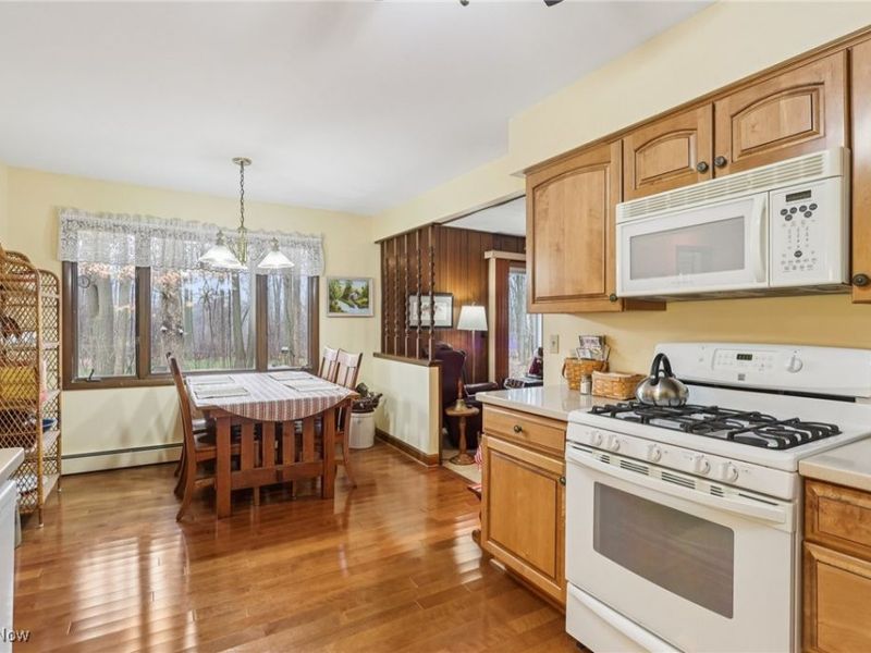 1576 King Road, Hinckley, OH 44233 Photo 9