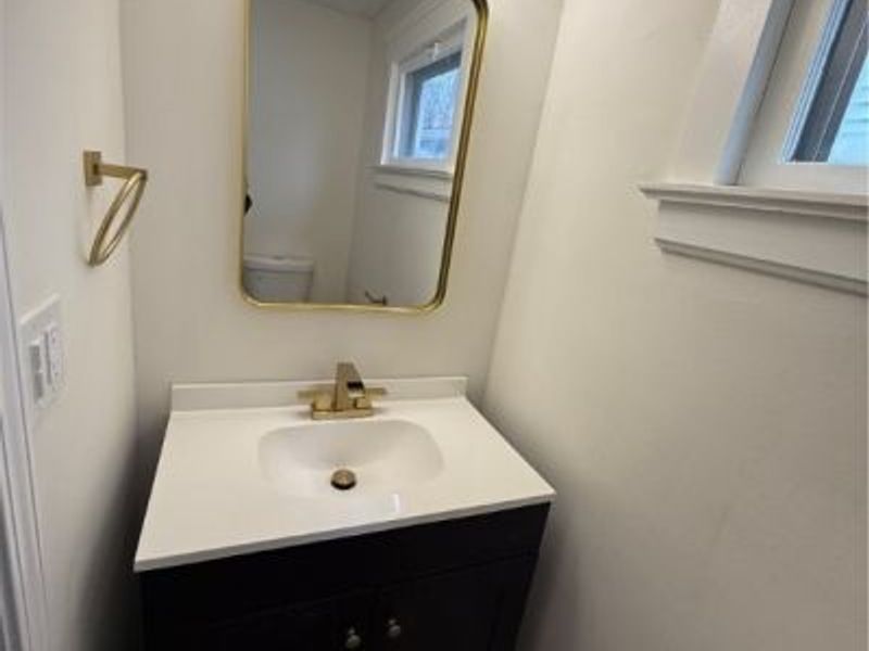 3913 Hyde Avenue, Cleveland, OH 44109 Photo 9