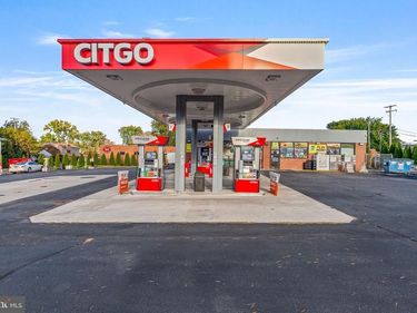 741 N CEDAR CREST BOULEVARD, ALLENTOWN, PA 18104