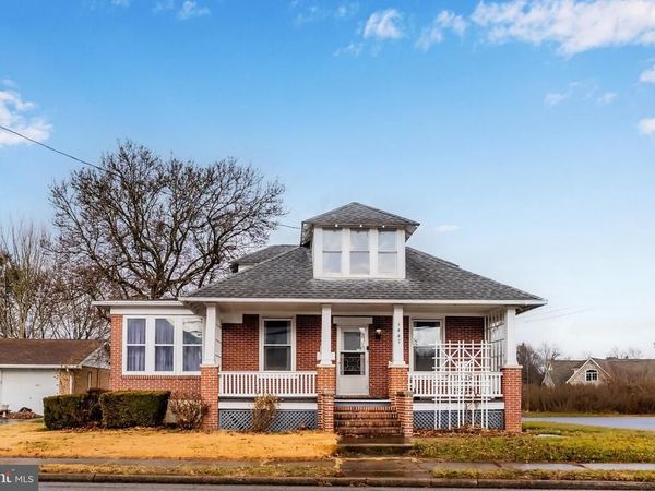 1447 SCOTLAND AVENUE, CHAMBERSBURG, PA 17201