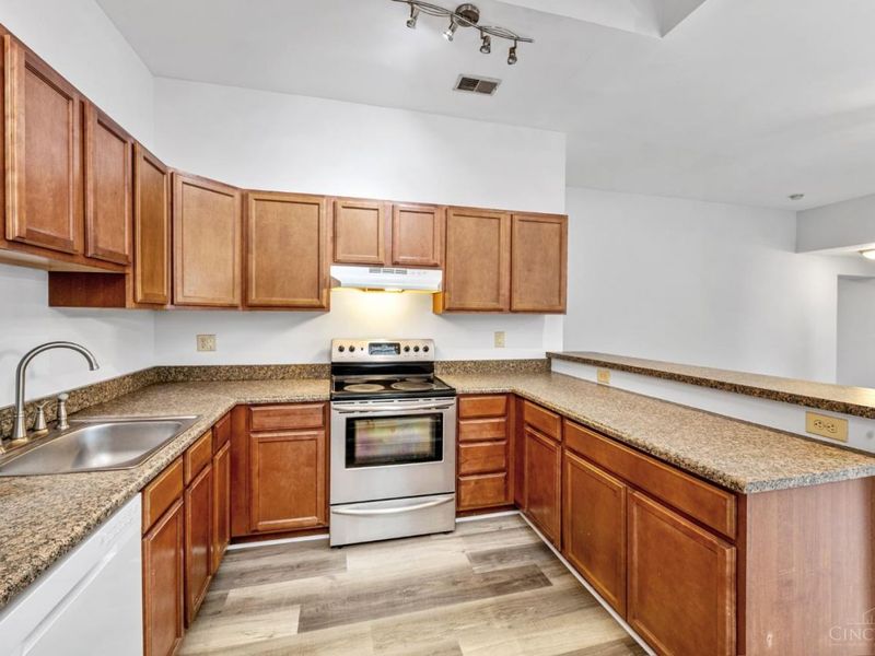 3213 Vine Street, Cincinnati, OH 45220 Photo 17