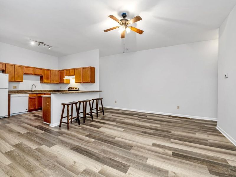 3213 Vine Street, Cincinnati, OH 45220 Photo 5