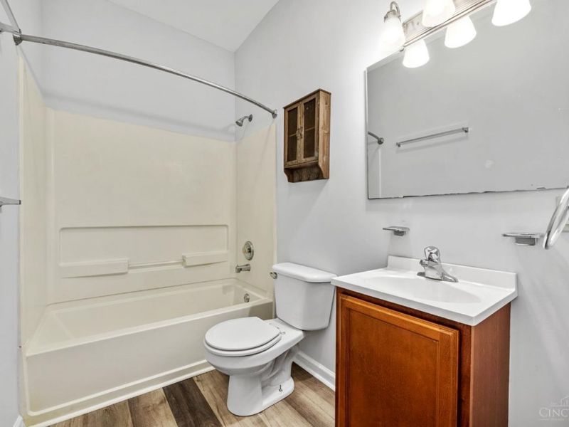 3213 Vine Street, Cincinnati, OH 45220 Photo 9