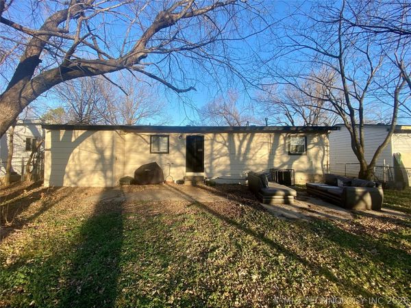 2462 N Oswego Avenue, Tulsa, OK 74115