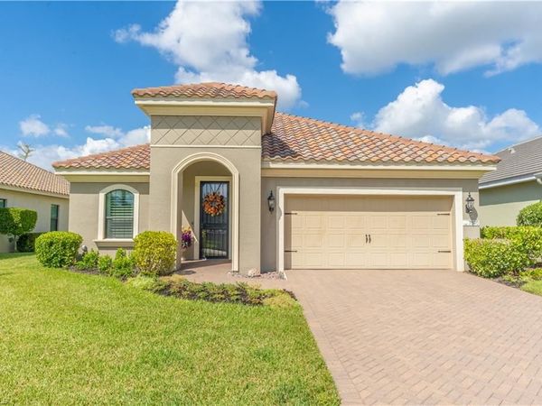 7590 Cypress Walk DR, FORT MYERS, FL 33966