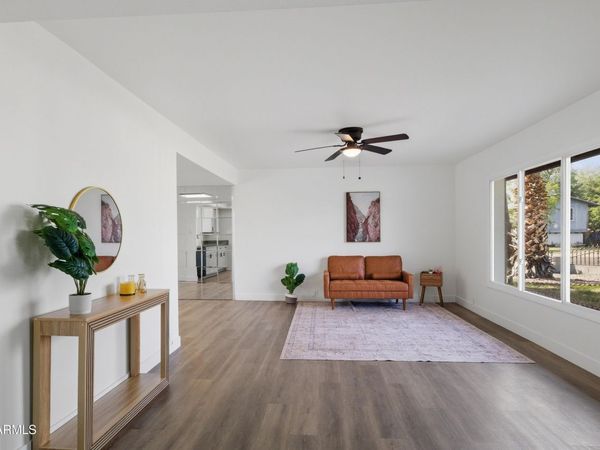 4813 W HAYWARD Avenue, Glendale, AZ 85301