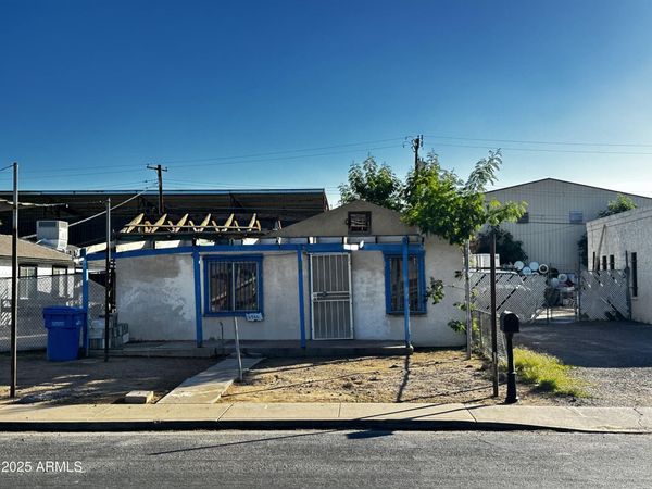 1711 W LATHAM Street, Phoenix, AZ 85007