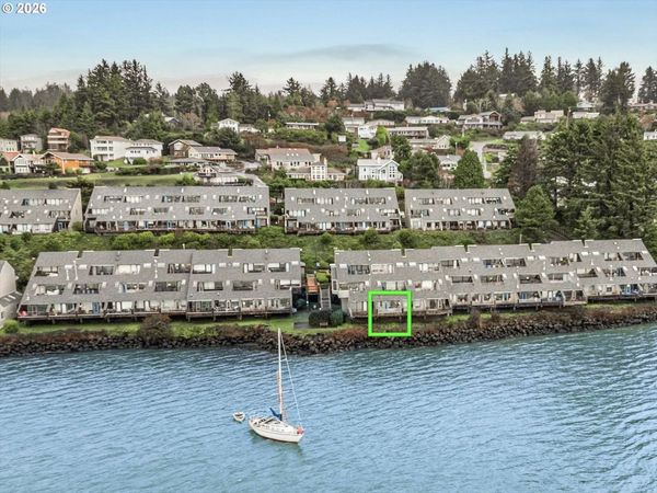 1000 SE BAY BLVD, Unit 140, Newport, OR 97365