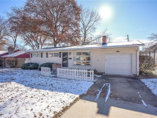 6901 W 78th Terrace, Overland Park, KS 66204