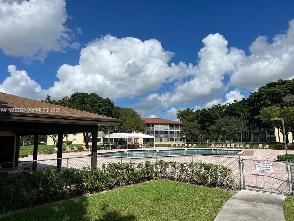 151 SW 134th Way, Unit 312N, Pembroke Pines, FL 33027 Photo