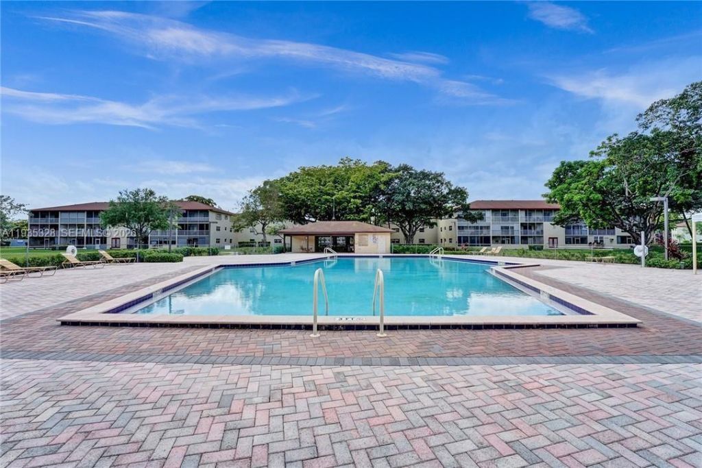 151 SW 134th Way, Unit 312N, Pembroke Pines, FL 33027 Photo