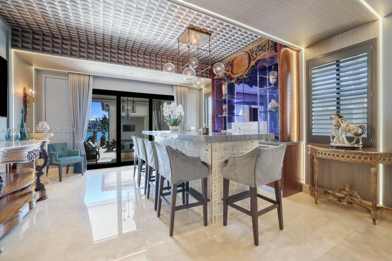 176 S Hibiscus Drive, Miami Beach, FL 33139 Photo
