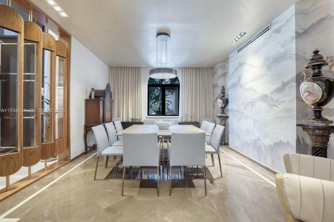 176 S Hibiscus Drive, Miami Beach, FL 33139 Photo