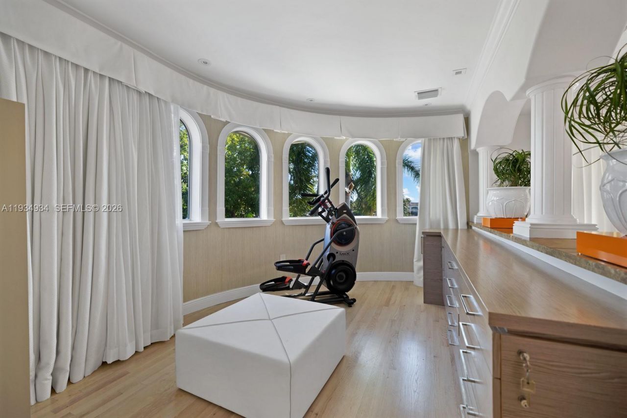 176 S Hibiscus Drive, Miami Beach, FL 33139 Photo