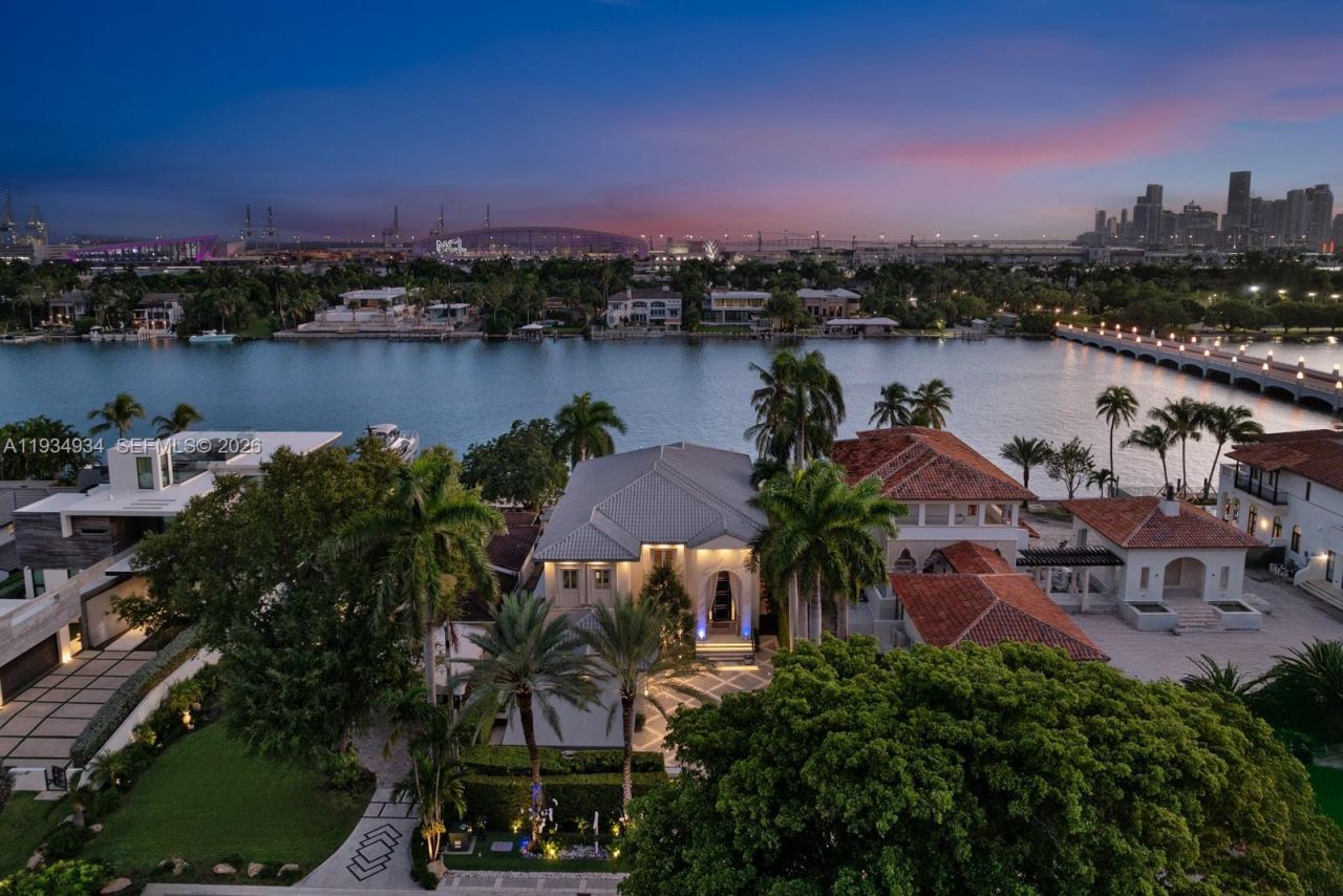 176 S Hibiscus Drive, Miami Beach, FL 33139 Photo