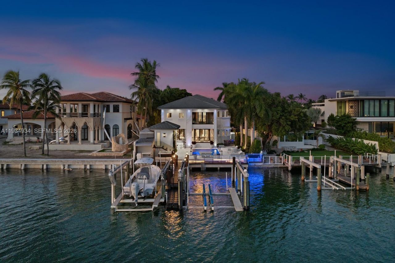 176 S Hibiscus Drive, Miami Beach, FL 33139 Photo