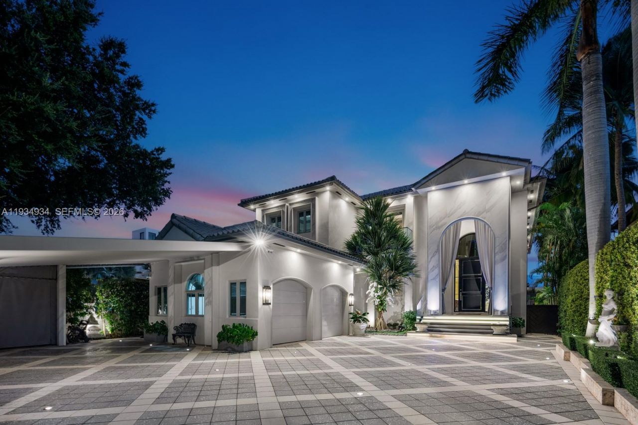 176 S Hibiscus Drive, Miami Beach, FL 33139 Photo